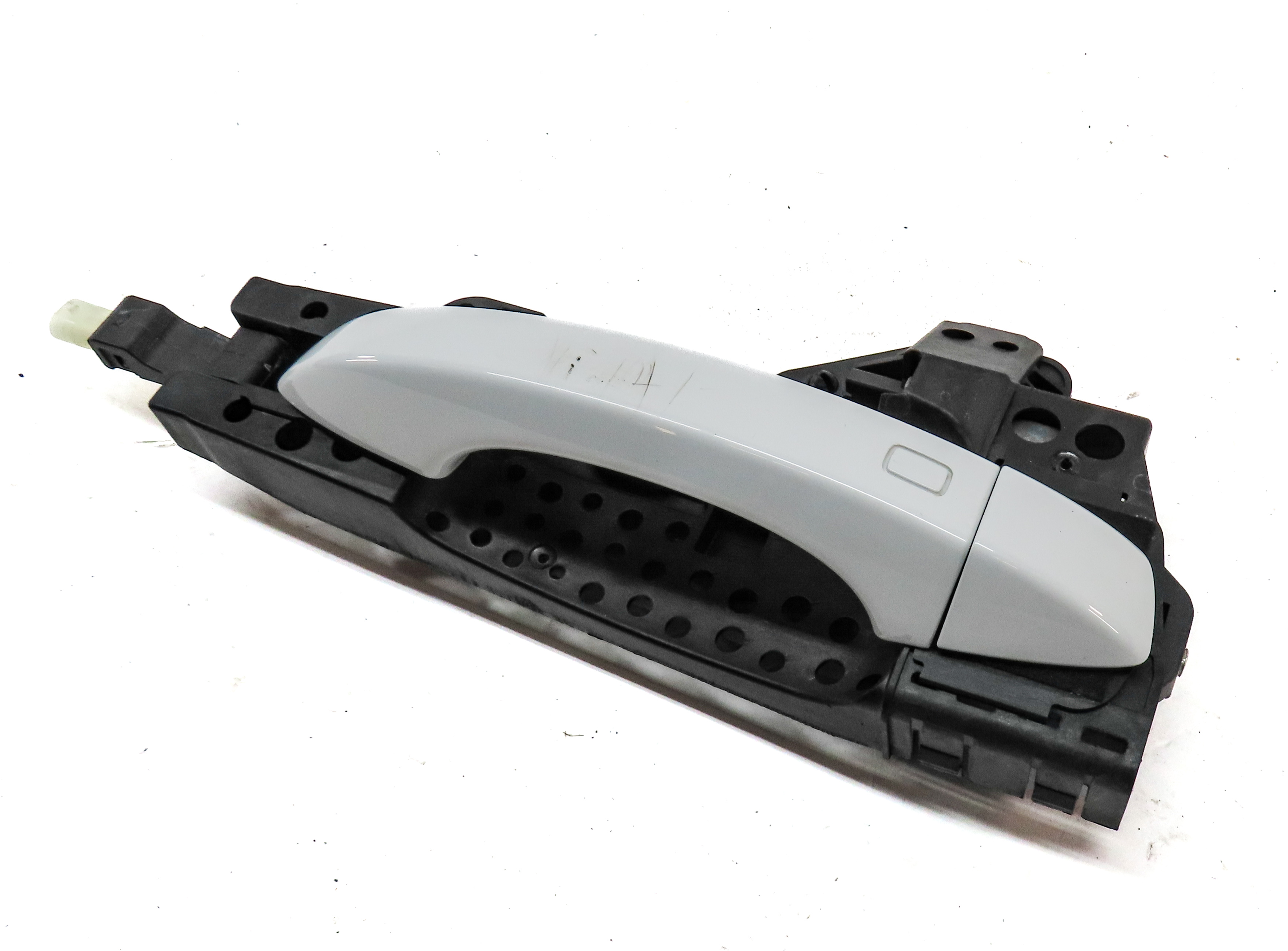 2017-2020 AUDI Q7 (4M) FRONT RIGHT PASSENGER KEYLESS DOOR HANDLE (White) — exact item pictured